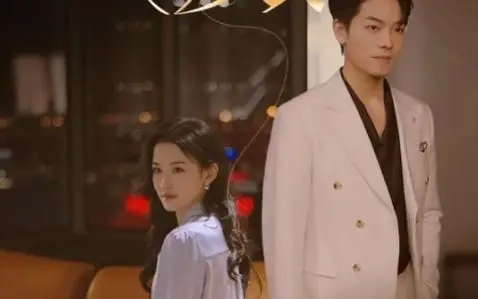 《厉总，你找错夫人了》：霸道总裁的契约婚姻？一场啼笑皆非的身份错位喜剧！